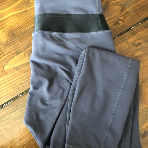 Fabletics High Waist Length Leggings/Flare Pants set Size S - Picture 2 of 3